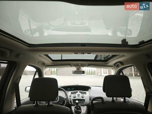 Синий Рено Сценик, объемом двигателя 1.6 л и пробегом 216 тыс. км за 5400 $, фото 14 на Automoto.ua