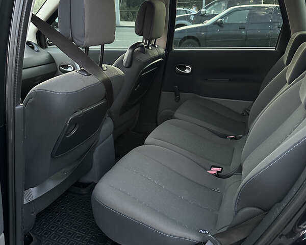 Синий Рено Сценик, объемом двигателя 1.6 л и пробегом 245 тыс. км за 5800 $, фото 8 на Automoto.ua