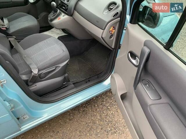 Синий Рено Сценик, объемом двигателя 1.6 л и пробегом 163 тыс. км за 6800 $, фото 33 на Automoto.ua