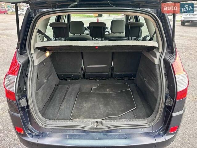 Синій Рено Сценік, об'ємом двигуна 1.6 л та пробігом 225 тис. км за 5550 $, фото 23 на Automoto.ua