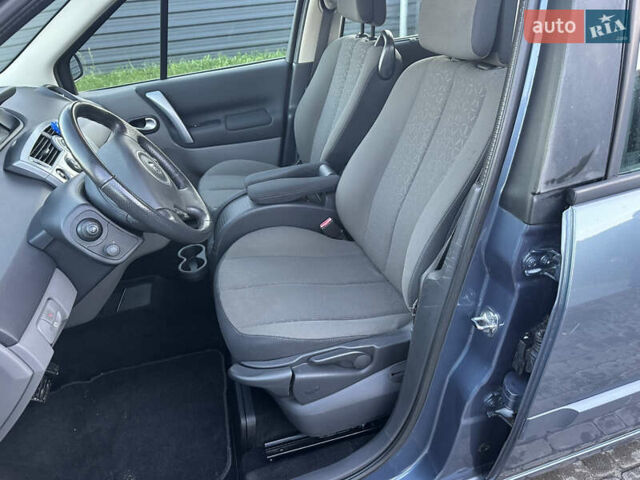 Синий Рено Сценик, объемом двигателя 2 л и пробегом 245 тыс. км за 5900 $, фото 14 на Automoto.ua