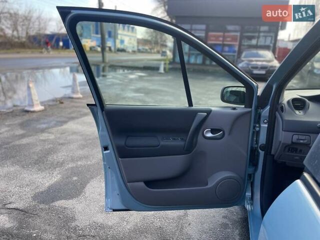 Синій Рено Сценік, об'ємом двигуна 1.6 л та пробігом 117 тис. км за 5900 $, фото 7 на Automoto.ua