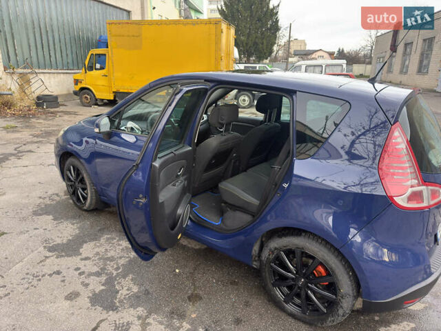 Синій Рено Сценік, об'ємом двигуна 1.5 л та пробігом 209 тис. км за 7600 $, фото 6 на Automoto.ua
