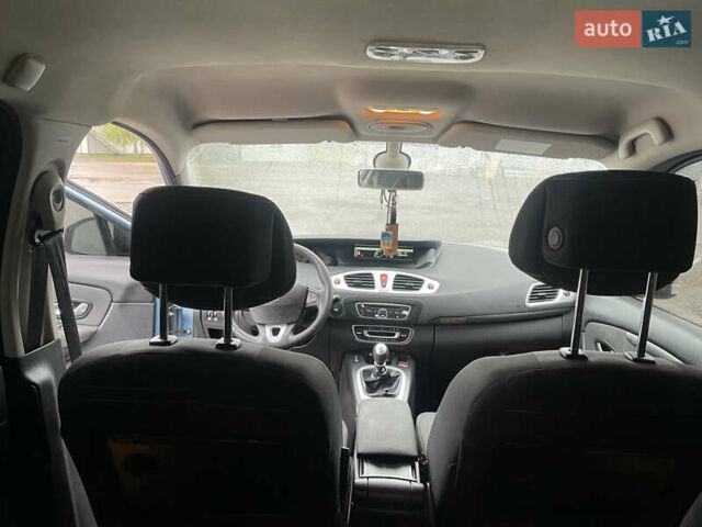 Синій Рено Сценік, об'ємом двигуна 1.9 л та пробігом 287 тис. км за 6700 $, фото 23 на Automoto.ua