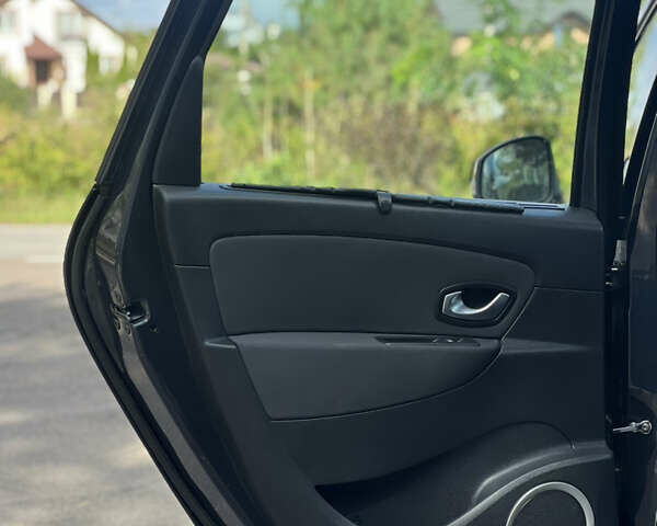 Синий Рено Сценик, объемом двигателя 1.9 л и пробегом 218 тыс. км за 7600 $, фото 18 на Automoto.ua