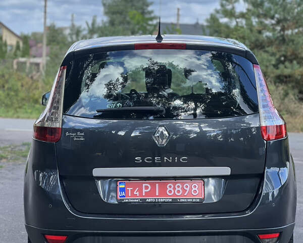 Синий Рено Сценик, объемом двигателя 1.9 л и пробегом 218 тыс. км за 7600 $, фото 10 на Automoto.ua