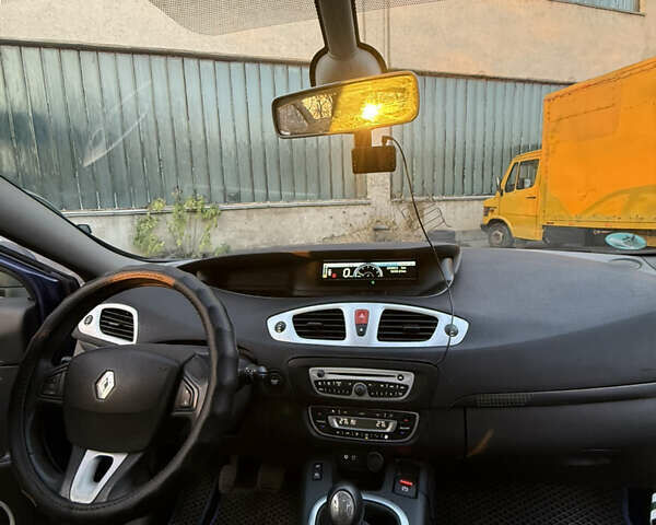 Синій Рено Сценік, об'ємом двигуна 1.5 л та пробігом 209 тис. км за 7600 $, фото 17 на Automoto.ua