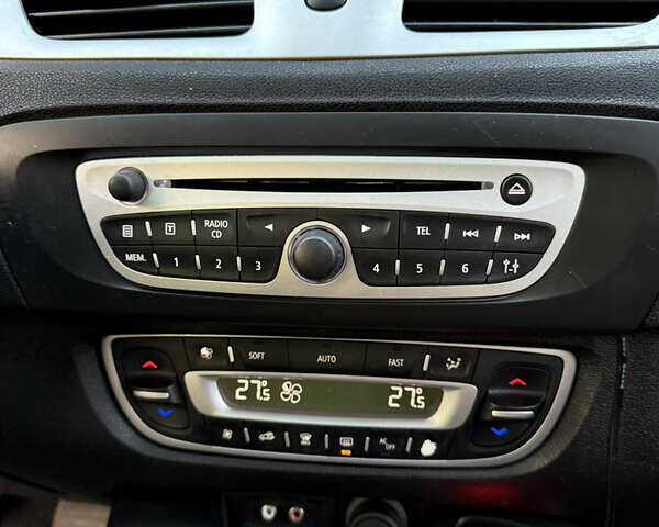 Синій Рено Сценік, об'ємом двигуна 1.5 л та пробігом 209 тис. км за 7600 $, фото 27 на Automoto.ua