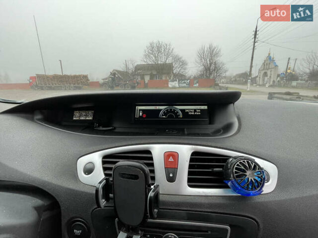 Синий Рено Сценик, объемом двигателя 1.4 л и пробегом 343 тыс. км за 5700 $, фото 14 на Automoto.ua