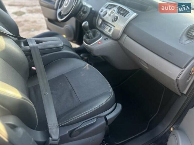 Синій Рено Сценік, об'ємом двигуна 1.6 л та пробігом 250 тис. км за 5500 $, фото 11 на Automoto.ua