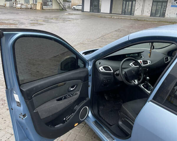Синій Рено Сценік, об'ємом двигуна 1.9 л та пробігом 287 тис. км за 6700 $, фото 19 на Automoto.ua