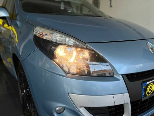 Синий Рено Сценик, объемом двигателя 1.6 л и пробегом 104 тыс. км за 7000 $, фото 8 на Automoto.ua