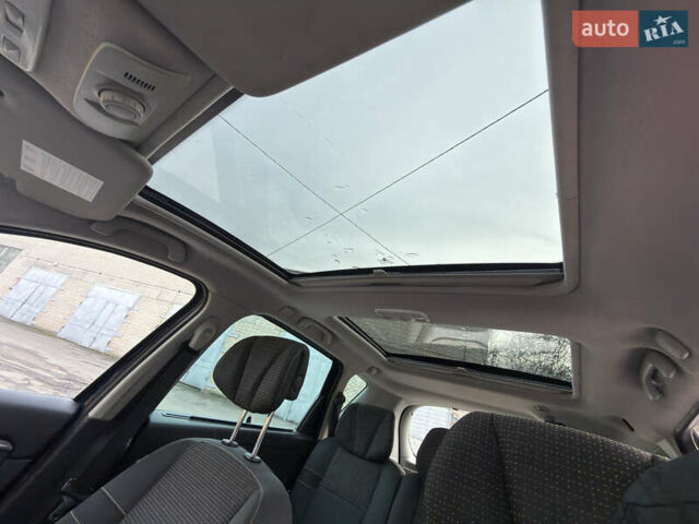 Синій Рено Сценік, об'ємом двигуна 1.5 л та пробігом 209 тис. км за 7600 $, фото 13 на Automoto.ua