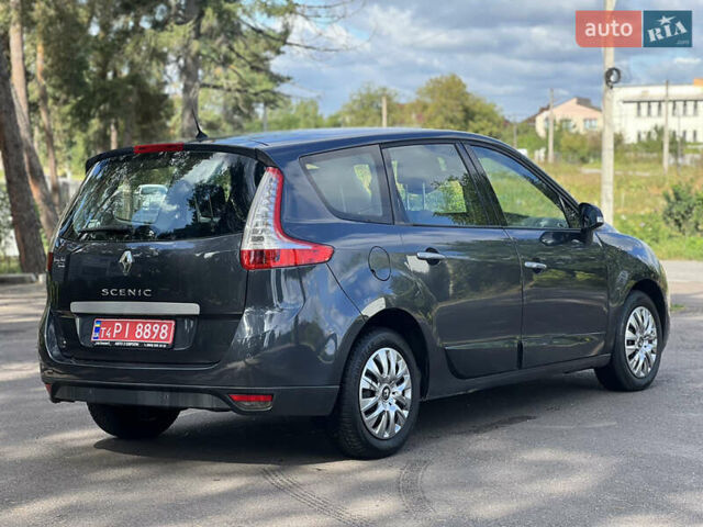 Рено Сценик 2009 в Виннице на Automoto.ua Синий Рено Сценик, объемом двигателя 1.9 л и пробегом 218 тыс. км за 7600 $, фото 8 на Automoto.ua