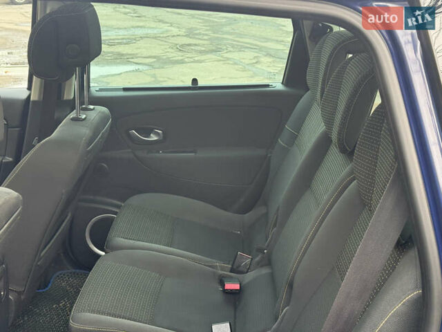 Синій Рено Сценік, об'ємом двигуна 1.5 л та пробігом 209 тис. км за 7600 $, фото 8 на Automoto.ua