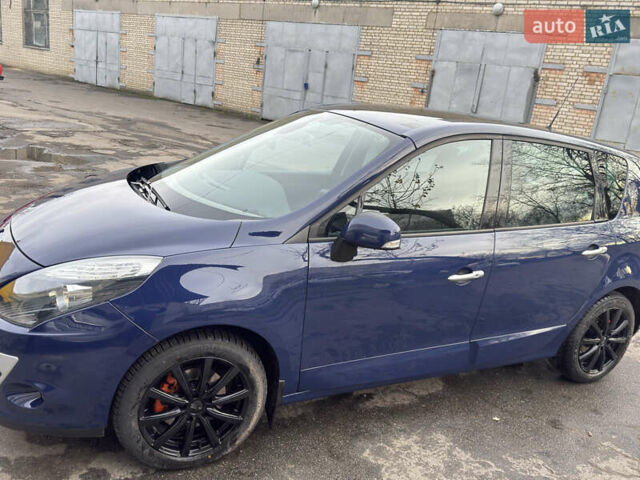 Синій Рено Сценік, об'ємом двигуна 1.5 л та пробігом 209 тис. км за 7600 $, фото 4 на Automoto.ua