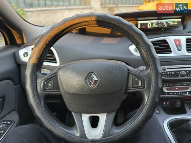 Синій Рено Сценік, об'ємом двигуна 1.5 л та пробігом 209 тис. км за 7600 $, фото 15 на Automoto.ua