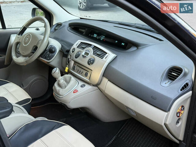 Синий Рено Сценик, объемом двигателя 1.5 л и пробегом 290 тыс. км за 5200 $, фото 8 на Automoto.ua