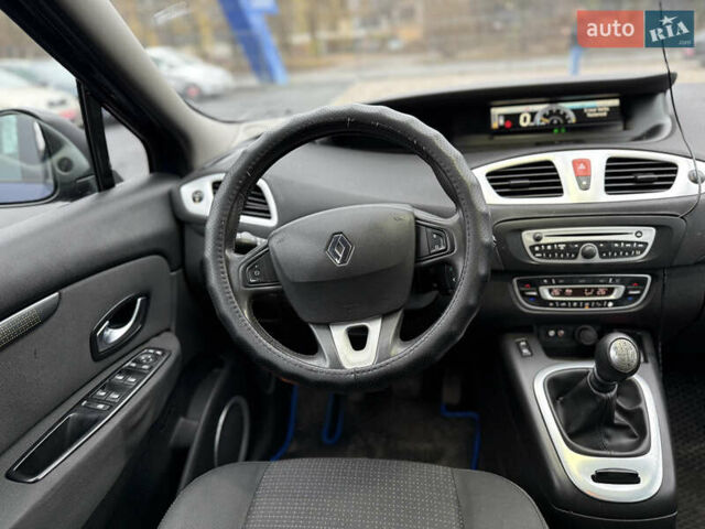 Синій Рено Сценік, об'ємом двигуна 1.5 л та пробігом 209 тис. км за 7499 $, фото 6 на Automoto.ua
