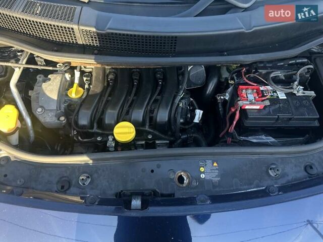 Синій Рено Сценік, об'ємом двигуна 1.6 л та пробігом 250 тис. км за 5500 $, фото 18 на Automoto.ua