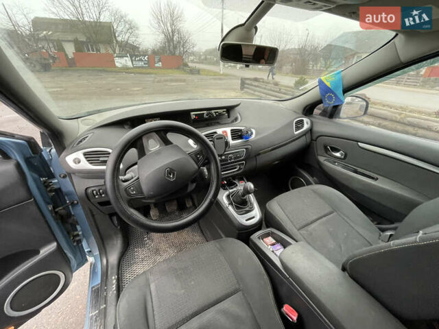 Синий Рено Сценик, объемом двигателя 1.4 л и пробегом 343 тыс. км за 5700 $, фото 17 на Automoto.ua