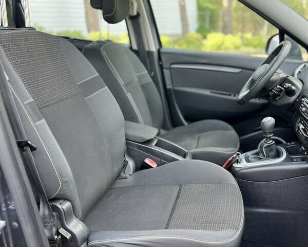 Синий Рено Сценик, объемом двигателя 1.9 л и пробегом 218 тыс. км за 7600 $, фото 27 на Automoto.ua