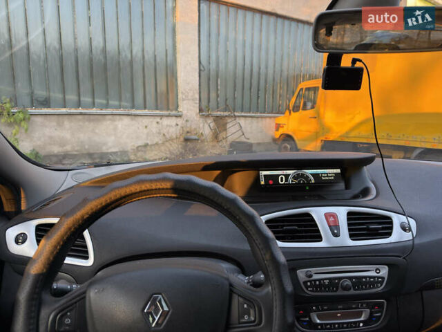 Синій Рено Сценік, об'ємом двигуна 1.5 л та пробігом 209 тис. км за 7600 $, фото 14 на Automoto.ua