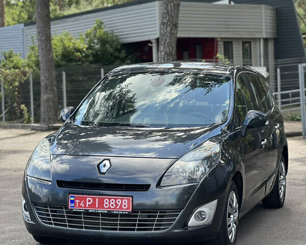 Синий Рено Сценик, объемом двигателя 1.9 л и пробегом 218 тыс. км за 7600 $, фото 4 на Automoto.ua