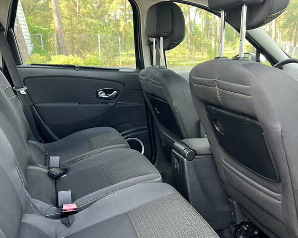 Синий Рено Сценик, объемом двигателя 1.9 л и пробегом 218 тыс. км за 7600 $, фото 24 на Automoto.ua