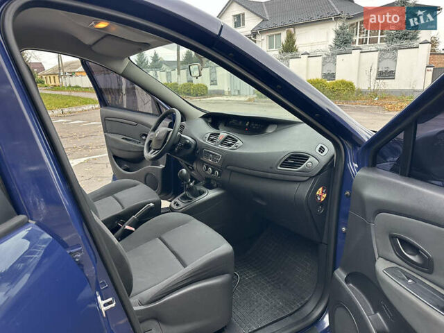 Синий Рено Сценик, объемом двигателя 1.5 л и пробегом 260 тыс. км за 5999 $, фото 46 на Automoto.ua