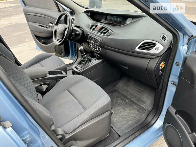 Синий Рено Сценик, объемом двигателя 1.4 л и пробегом 161 тыс. км за 6200 $, фото 8 на Automoto.ua