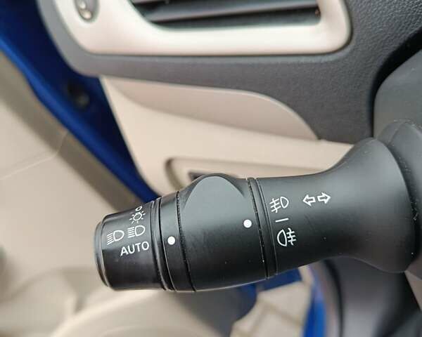 Рено Сценик 2010 в Радивилове на Automoto.ua Синий Рено Сценик, объемом двигателя 1.6 л и пробегом 137 тыс. км за 6900 $, фото 36 на Automoto.ua