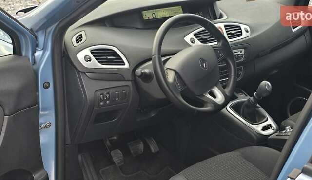 Рено Сценик 2010 в Львове на Automoto.ua Синий Рено Сценик, объемом двигателя 1.4 л и пробегом 179 тыс. км за 7800 $, фото 10 на Automoto.ua
