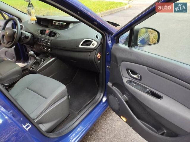 Синій Рено Сценік, об'ємом двигуна 0 л та пробігом 263 тис. км за 5999 $, фото 12 на Automoto.ua