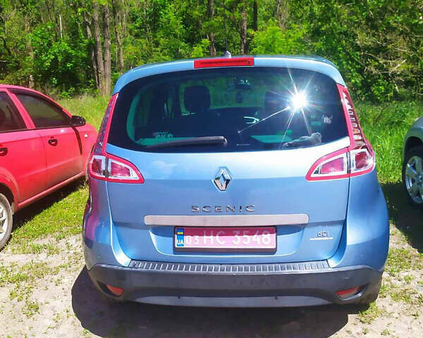 Рено Сценик 2010 в Киеве на Automoto.ua Синий Рено Сценик, объемом двигателя 1.5 л и пробегом 240 тыс. км за 6800 $, фото 5 на Automoto.ua