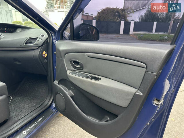 Синий Рено Сценик, объемом двигателя 1.5 л и пробегом 260 тыс. км за 5999 $, фото 45 на Automoto.ua