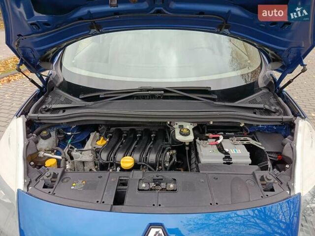 Рено Сценик 2010 в Радивилове на Automoto.ua Синий Рено Сценик, объемом двигателя 1.6 л и пробегом 137 тыс. км за 6900 $, фото 46 на Automoto.ua