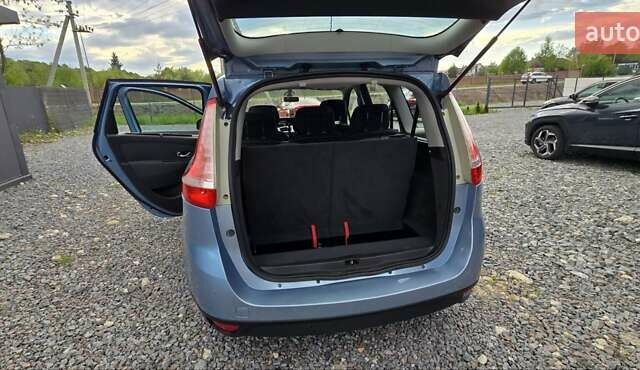 Рено Сценик 2010 в Львове на Automoto.ua Синий Рено Сценик, объемом двигателя 1.4 л и пробегом 179 тыс. км за 7800 $, фото 15 на Automoto.ua