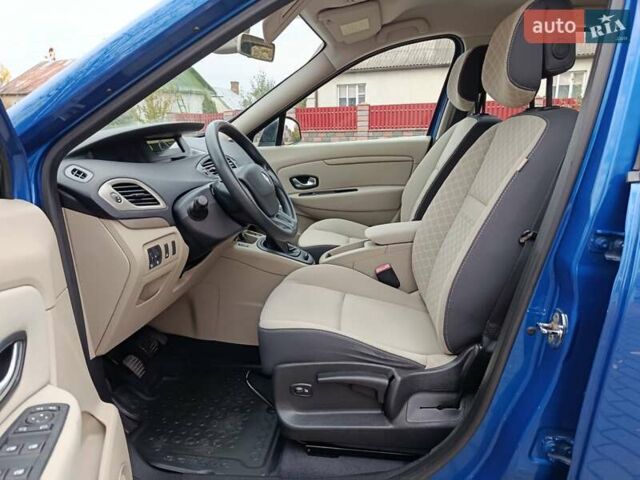 Рено Сценик 2010 в Радивилове на Automoto.ua Синий Рено Сценик, объемом двигателя 1.6 л и пробегом 137 тыс. км за 6900 $, фото 20 на Automoto.ua