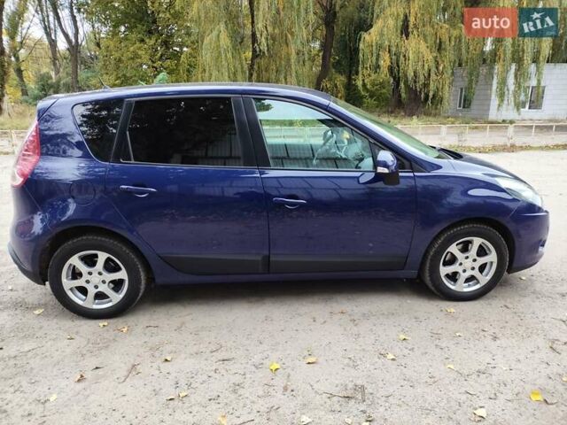 Синій Рено Сценік, об'ємом двигуна 0 л та пробігом 263 тис. км за 5999 $, фото 6 на Automoto.ua