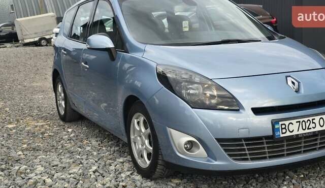 Рено Сценик 2010 в Львове на Automoto.ua Синий Рено Сценик, объемом двигателя 1.4 л и пробегом 179 тыс. км за 7800 $, фото 3 на Automoto.ua