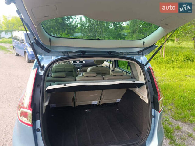 Рено Сценик 2010 в Киеве на Automoto.ua Синий Рено Сценик, объемом двигателя 1.5 л и пробегом 240 тыс. км за 6800 $, фото 13 на Automoto.ua