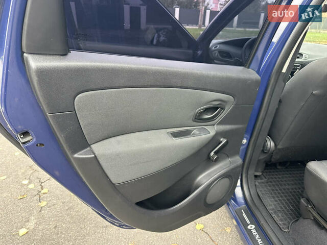 Синий Рено Сценик, объемом двигателя 1.5 л и пробегом 260 тыс. км за 5999 $, фото 38 на Automoto.ua