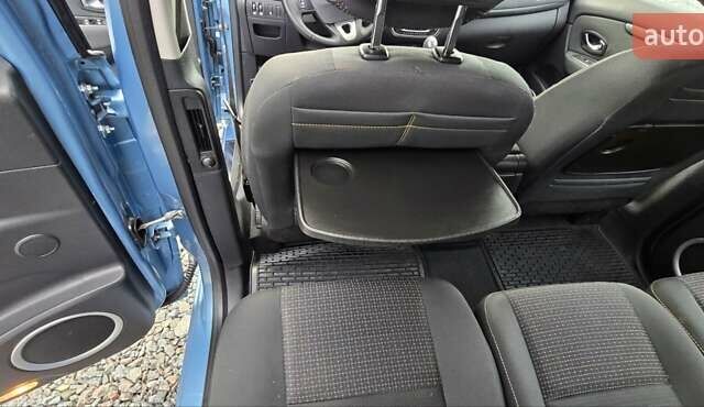 Рено Сценик 2010 в Львове на Automoto.ua Синий Рено Сценик, объемом двигателя 1.4 л и пробегом 179 тыс. км за 7800 $, фото 14 на Automoto.ua