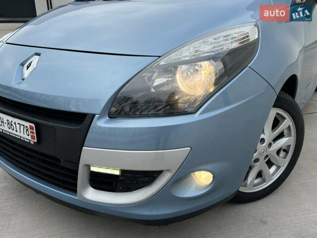 Синий Рено Сценик, объемом двигателя 1.5 л и пробегом 157 тыс. км за 8350 $, фото 19 на Automoto.ua