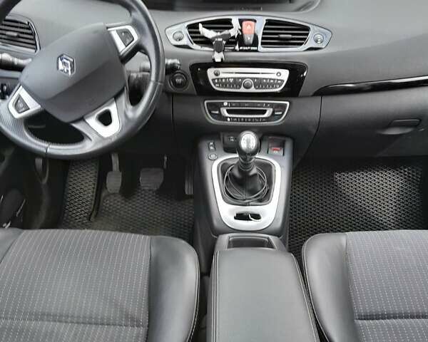 Синій Рено Сценік, об'ємом двигуна 1.4 л та пробігом 155 тис. км за 7900 $, фото 4 на Automoto.ua