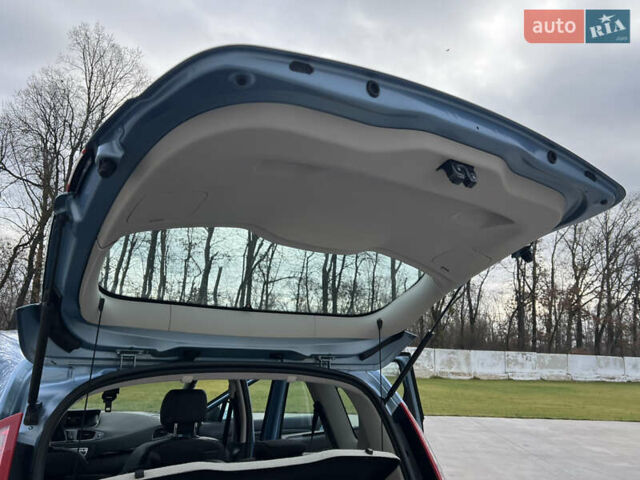 Синій Рено Сценік, об'ємом двигуна 1.5 л та пробігом 157 тис. км за 8200 $, фото 101 на Automoto.ua