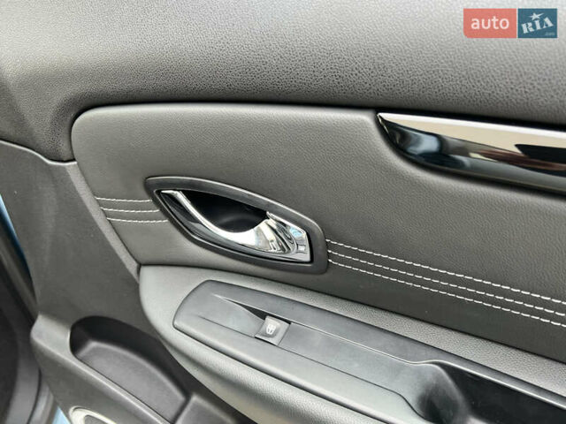 Синій Рено Сценік, об'ємом двигуна 1.5 л та пробігом 157 тис. км за 8200 $, фото 88 на Automoto.ua