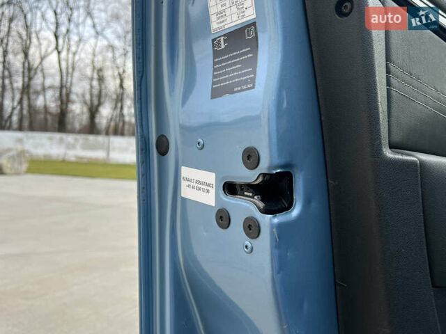 Синій Рено Сценік, об'ємом двигуна 1.5 л та пробігом 157 тис. км за 8200 $, фото 126 на Automoto.ua