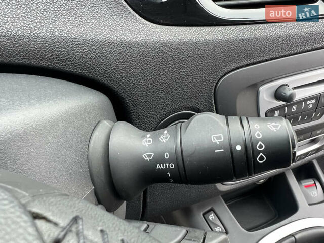 Синий Рено Сценик, объемом двигателя 1.5 л и пробегом 157 тыс. км за 8350 $, фото 60 на Automoto.ua